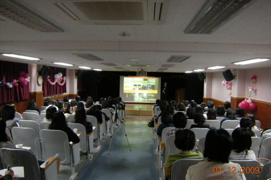 pr186_2009.04.13_2.jpg